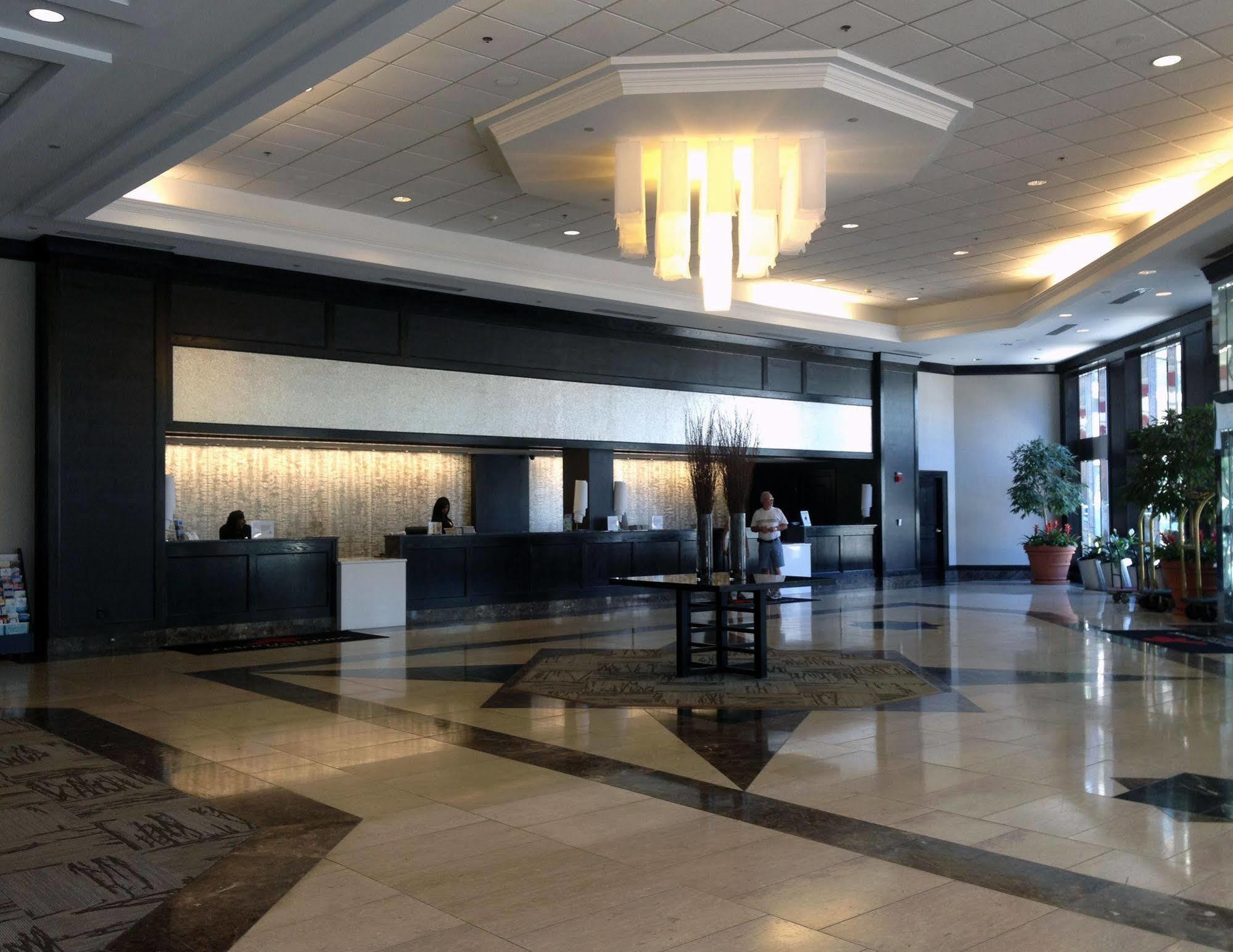 บัฟฟาโล แกรนด์ โฮเต็ล Hotel ภายนอก รูปภาพ